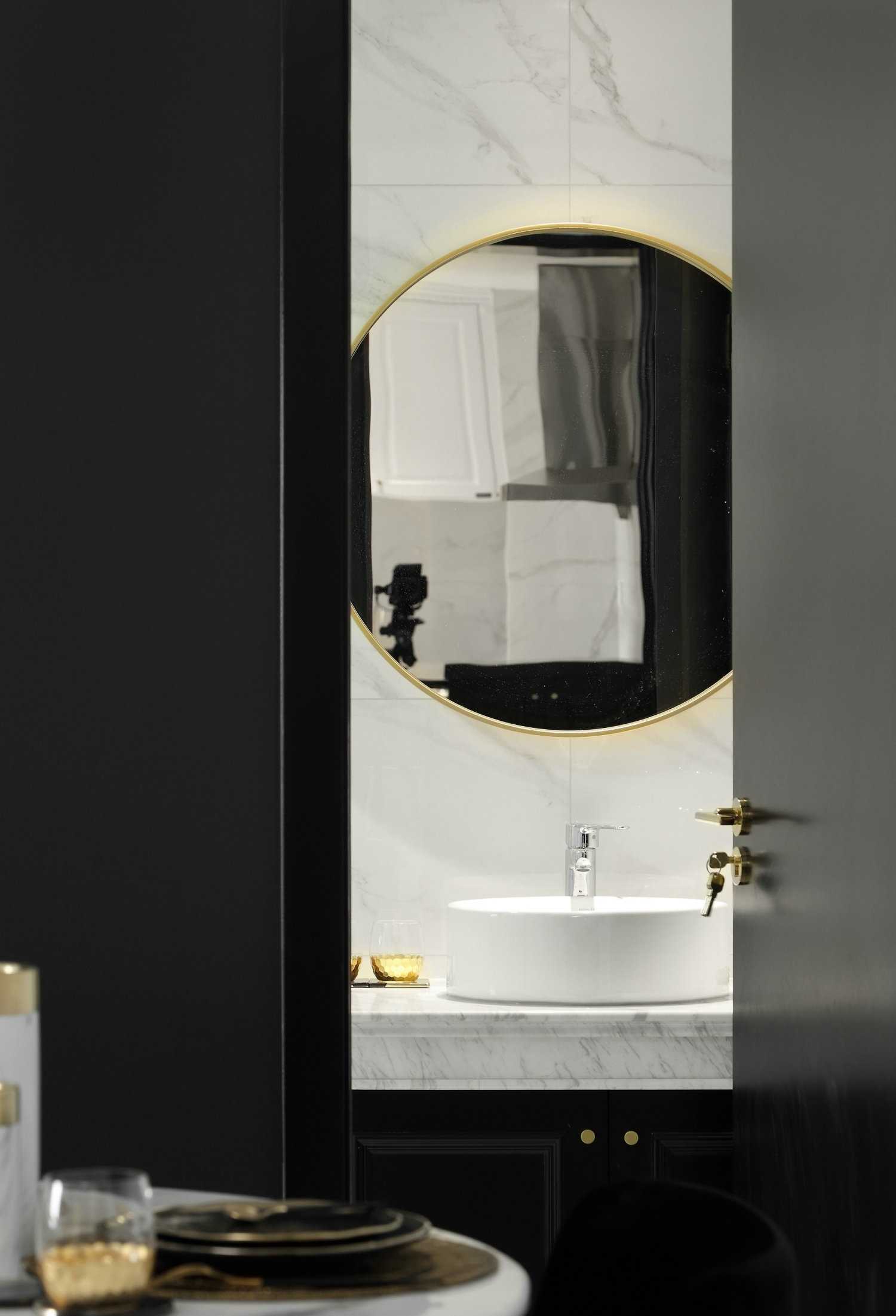 白色為主 黑色點(diǎn)綴 在這個(gè)黑白相交的空間里點(diǎn)綴上香橙色 看起來沒有一點(diǎn)突兀 白色為主 黑色點(diǎn)綴 在這個(gè)黑白相交的空間里點(diǎn)綴上香橙色 看起來沒有一點(diǎn)突兀