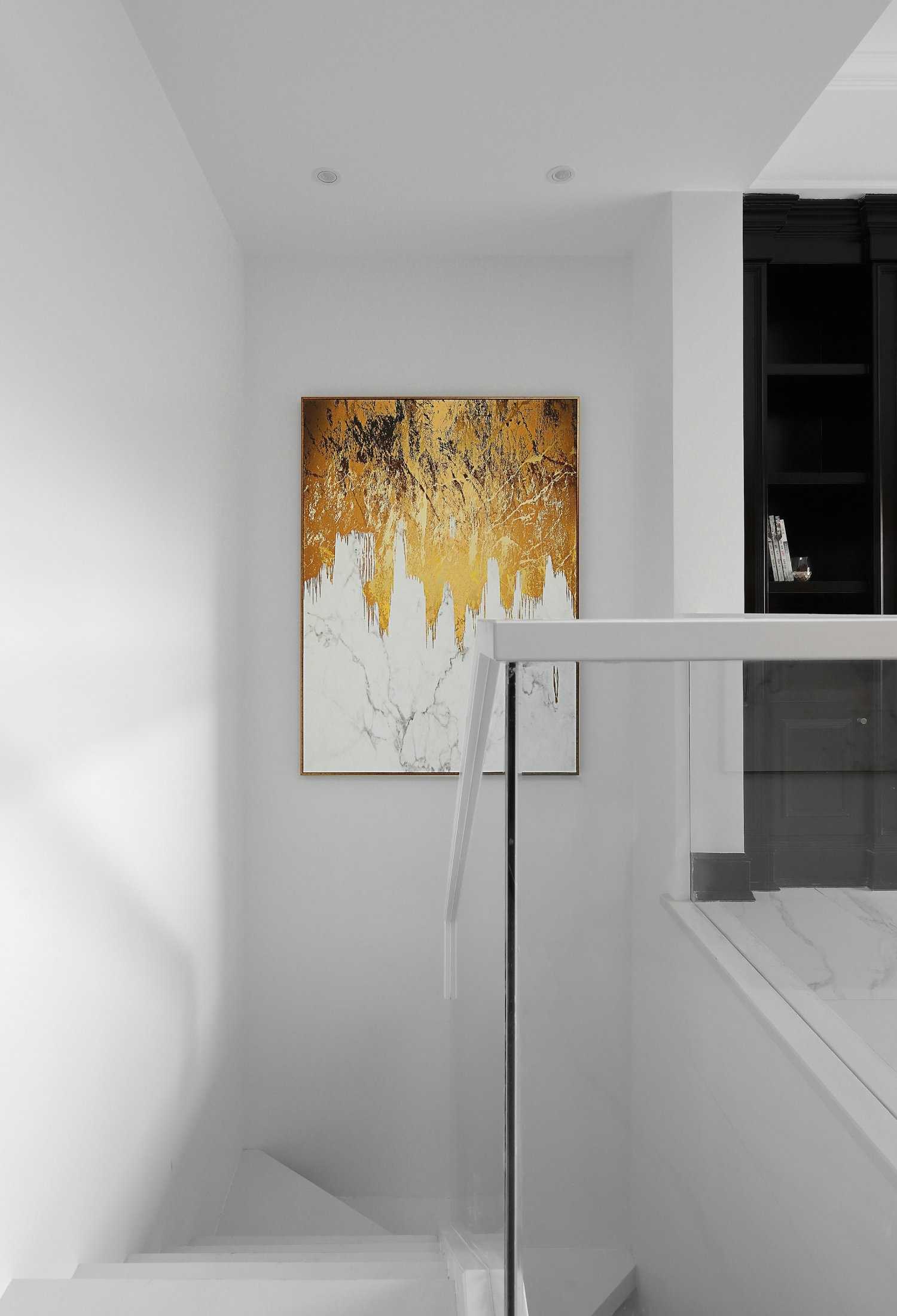 白色為主 黑色點(diǎn)綴 在這個(gè)黑白相交的空間里點(diǎn)綴上香橙色 看起來沒有一點(diǎn)突兀 白色為主 黑色點(diǎn)綴 在這個(gè)黑白相交的空間里點(diǎn)綴上香橙色 看起來沒有一點(diǎn)突兀