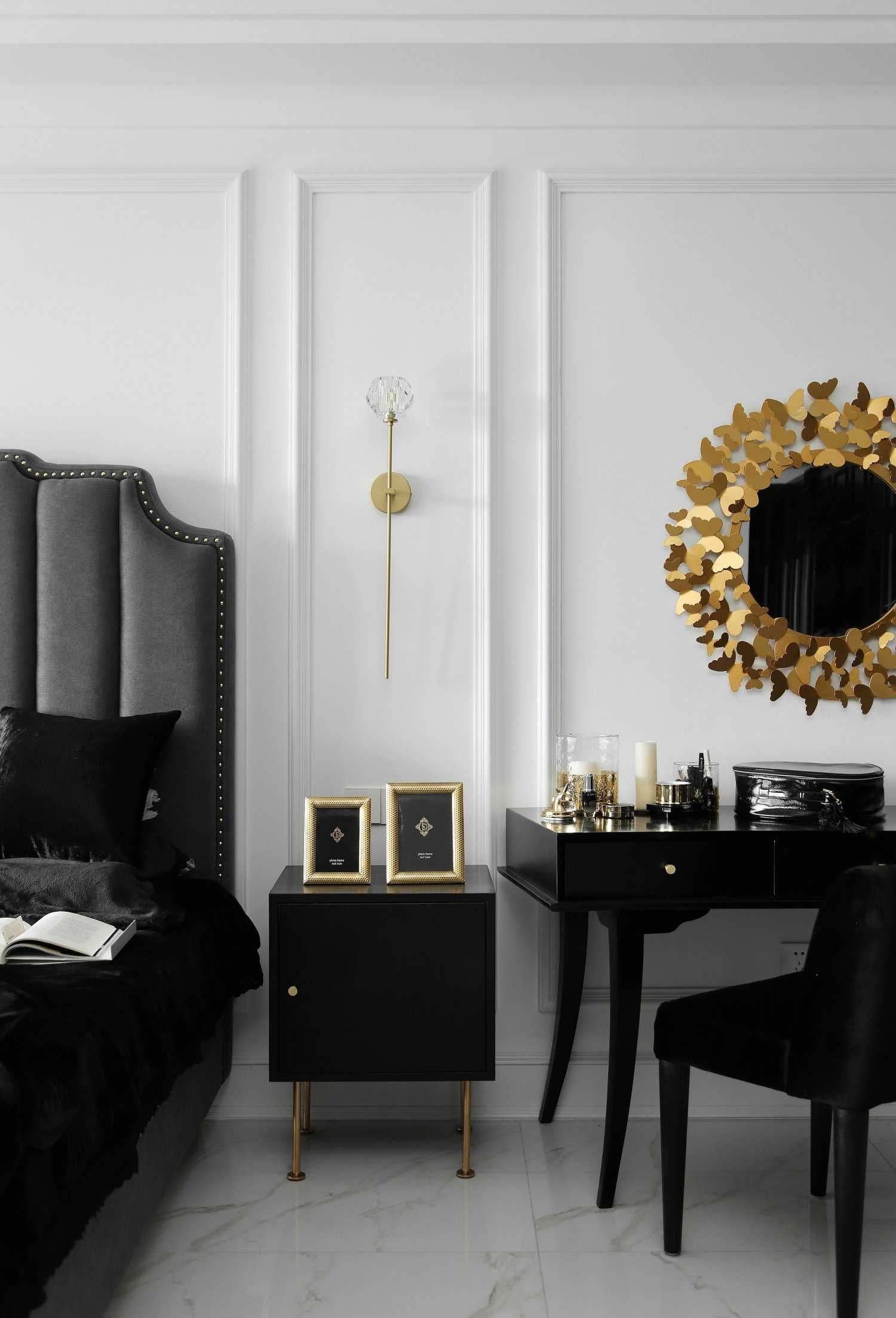 白色為主 黑色點(diǎn)綴 在這個(gè)黑白相交的空間里點(diǎn)綴上香橙色 看起來沒有一點(diǎn)突兀 白色為主 黑色點(diǎn)綴 在這個(gè)黑白相交的空間里點(diǎn)綴上香橙色 看起來沒有一點(diǎn)突兀