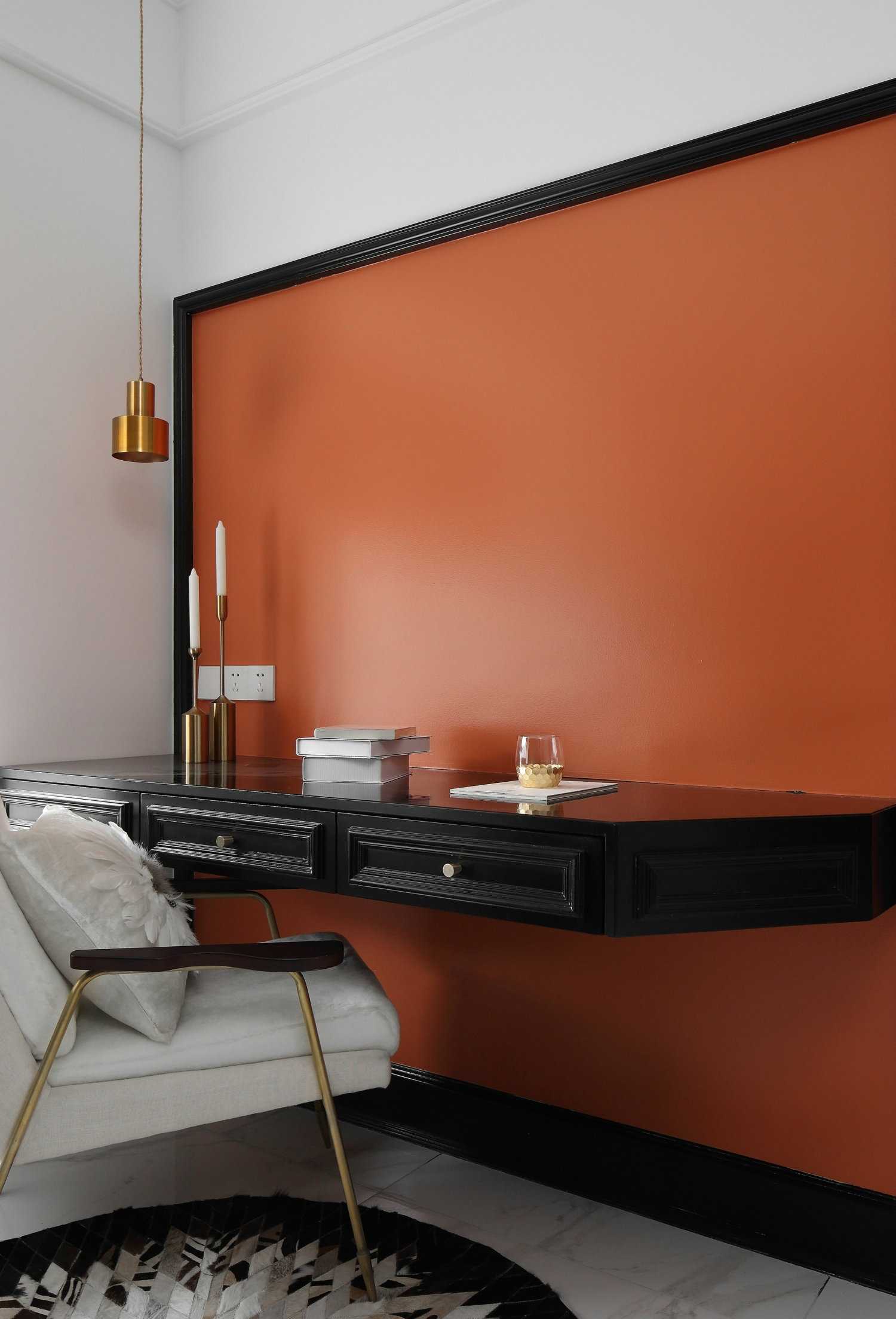 白色為主 黑色點(diǎn)綴 在這個(gè)黑白相交的空間里點(diǎn)綴上香橙色 看起來沒有一點(diǎn)突兀 白色為主 黑色點(diǎn)綴 在這個(gè)黑白相交的空間里點(diǎn)綴上香橙色 看起來沒有一點(diǎn)突兀