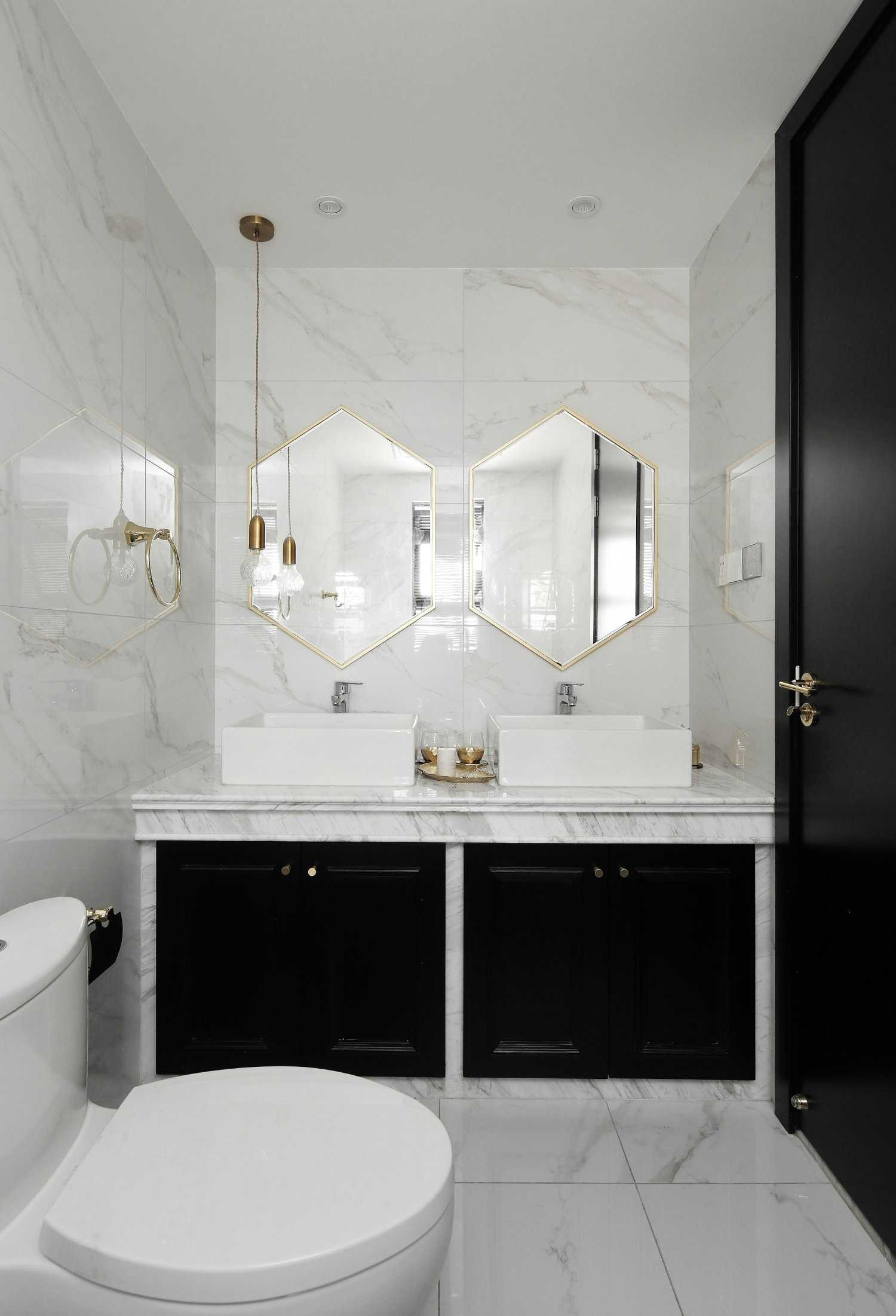 白色為主 黑色點(diǎn)綴 在這個(gè)黑白相交的空間里點(diǎn)綴上香橙色 看起來沒有一點(diǎn)突兀 白色為主 黑色點(diǎn)綴 在這個(gè)黑白相交的空間里點(diǎn)綴上香橙色 看起來沒有一點(diǎn)突兀